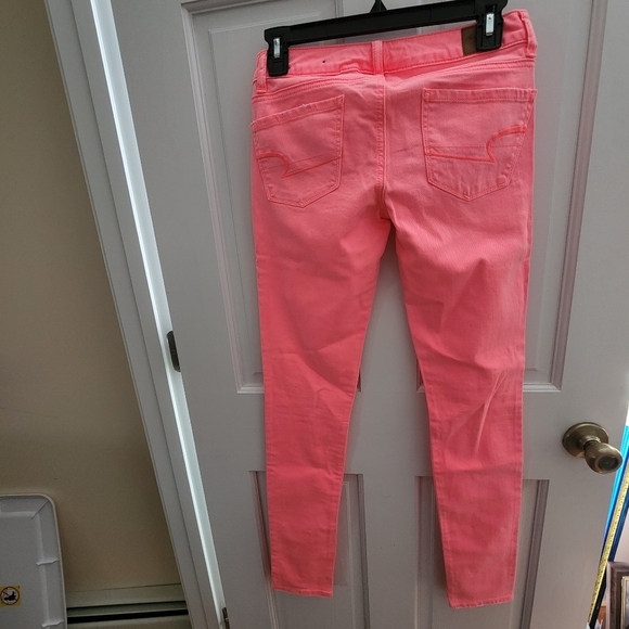 American Eagle, Size 0 Regular, Neon Pink Stetch Skinny Jeans - Picture 2 of 3